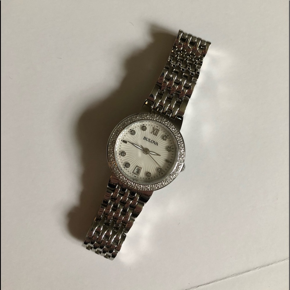 bulova women’s watch - Picture 2 of 4